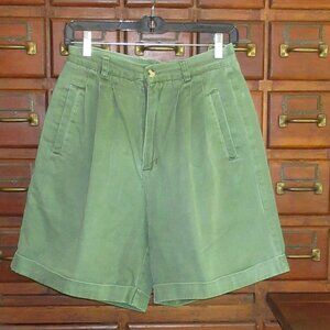 HUNTERS RUN Green Cuffed Cotton Shorts Size 10